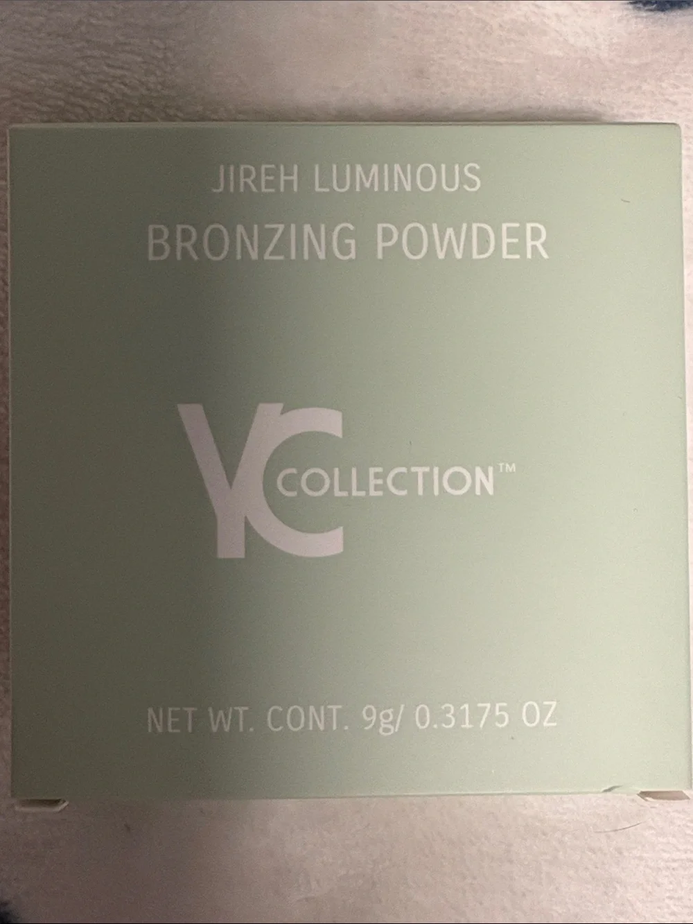 IC COLLECTION Jireh Luminous Bronzing Powder - Light Mint Green Compact
